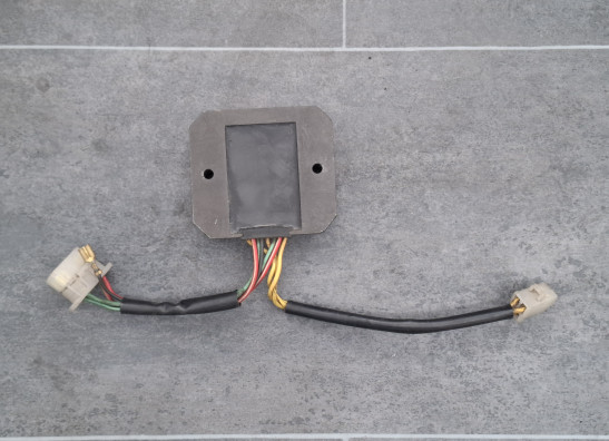 Regulator rectifier  Honda CB 900F Bol D Or