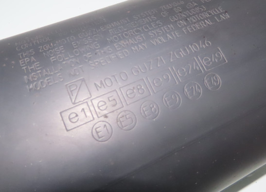 Uitlaat Moto Guzzi V85 TT