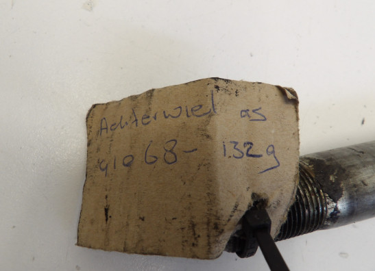 Hinterradachse Kawasaki ZXR 400