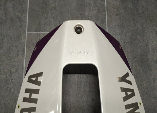 Cowl under Yamaha FZR 600
