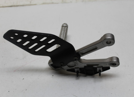 Fussrastetrager vorne links Yamaha YZF R6