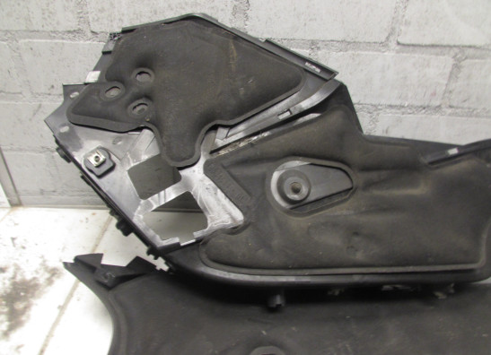 Cowl lower right BMW C 650 GT