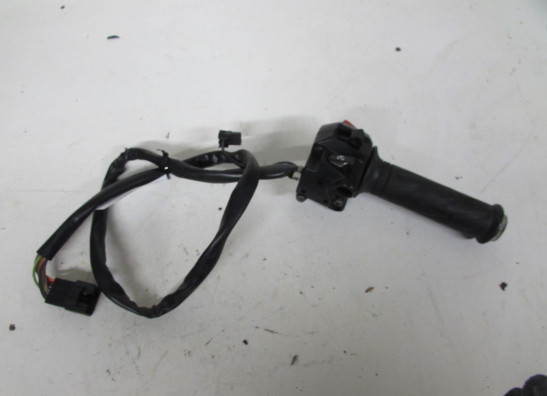 Handlebar switch assy right Suzuki GSX F 600