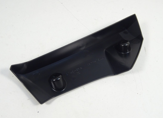 Cowl right small Suzuki GSR 600