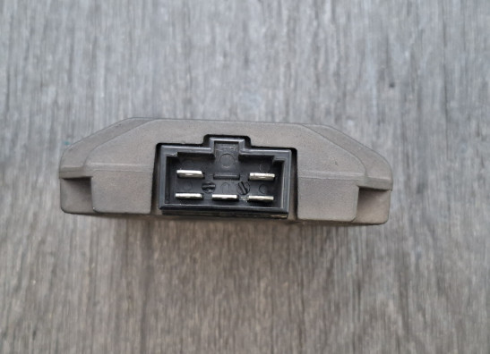 Spanningsregelaar Yamaha TDM