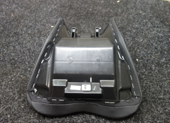 Zadel Kawasaki Ninja 400