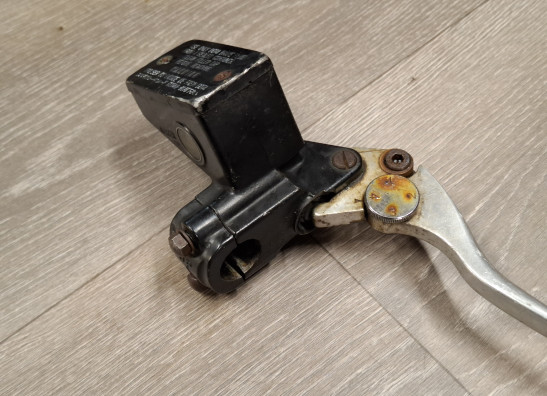 Rempomp Suzuki RF 900