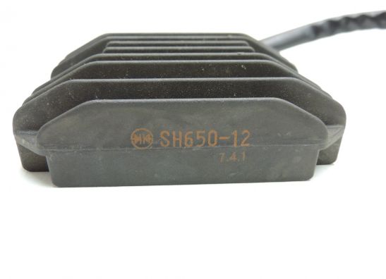 Spanningsregelaar Yamaha FZ 400 FAZER 