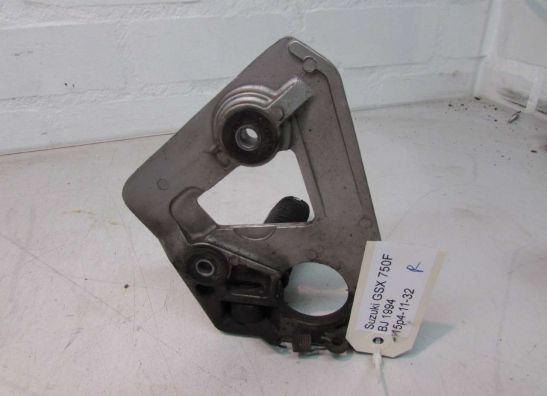 Fussrastetrager vorne rechts Suzuki GSX F 750