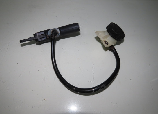 Rempomp achter Moto Guzzi California 1100