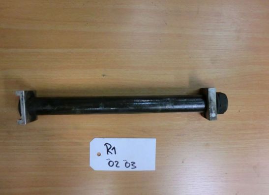 Rear axle Yamaha YZF R1