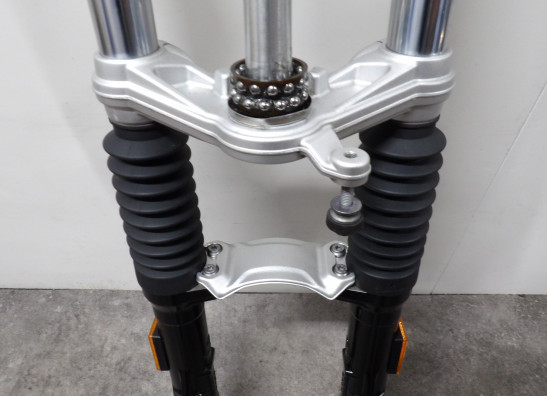 Voorpoten compleet BMW R Nine T Racer