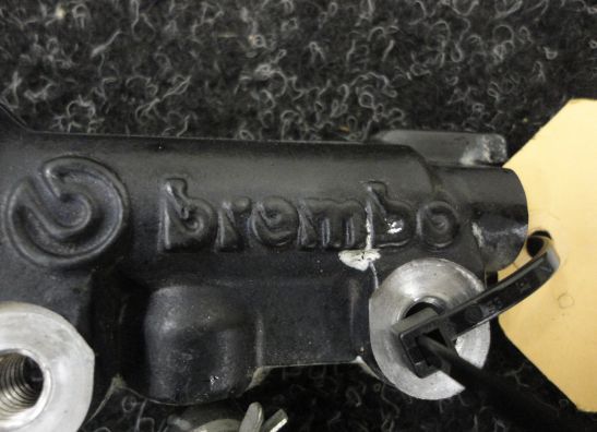 Rempomp achter Yamaha XJ 600 Diversion