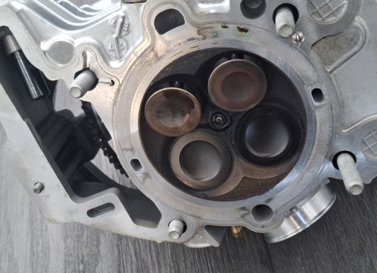 Cylinder head BMW R 1200 GS LC