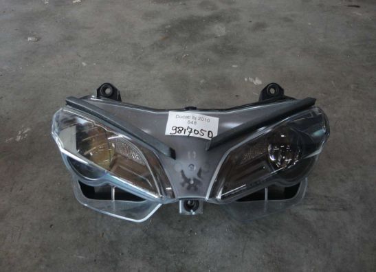 Headlight Ducati 848