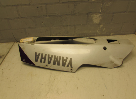 Cowl under Yamaha FZR 600