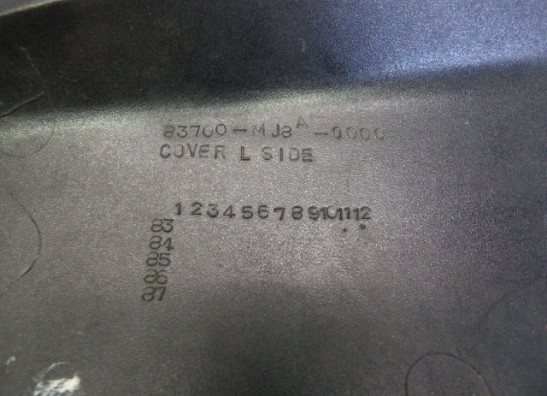 Cowl left small Honda VF 500 