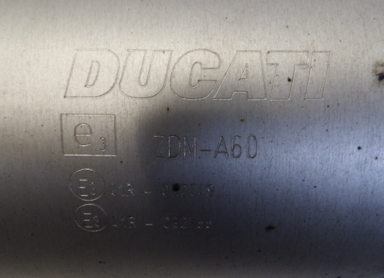 Uitlaat Ducati monster 696