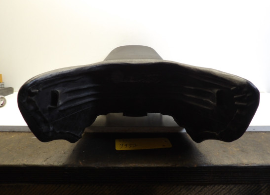 Zadel Honda CX 650 E