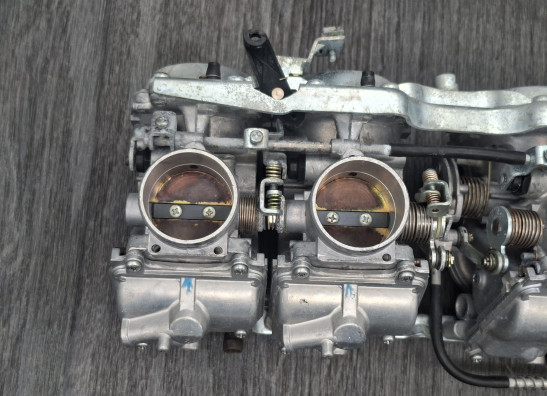 Carburetor assy Honda CBR 1000 F