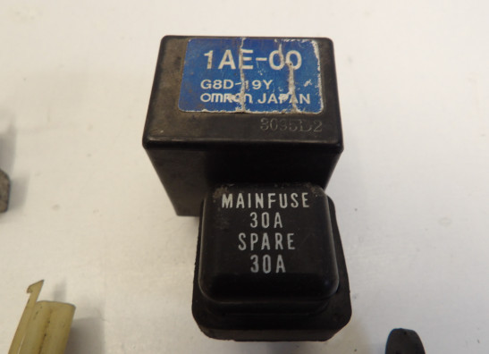 Relais unit Yamaha FZ 750