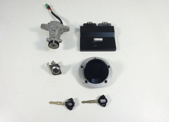 Slotenset Suzuki GSR 750 2011-2016