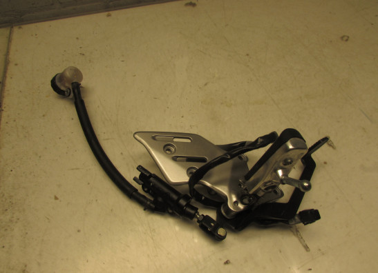 Main step holder right Yamaha Tracer 9 GT