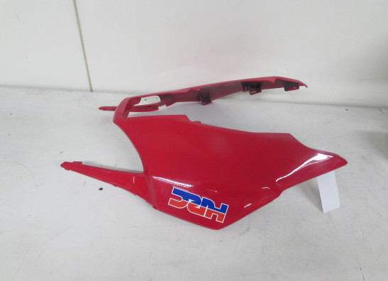 Cowl under Honda CBR Fireblade
