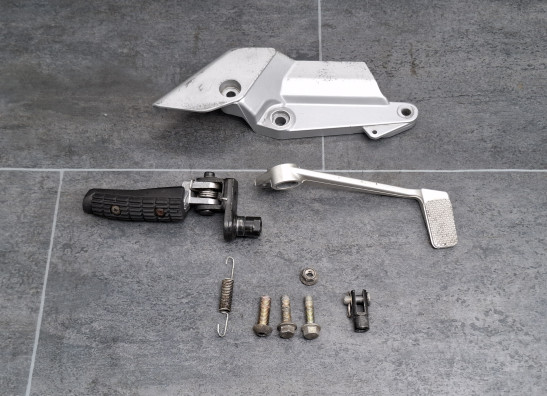 Main step holder right Triumph Trident 900