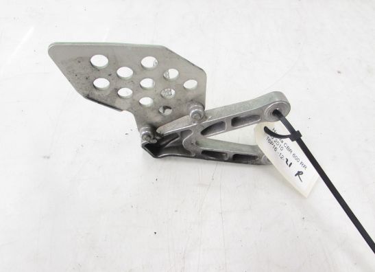 Fussrastetrager vorne rechts Honda CBR 600 RR