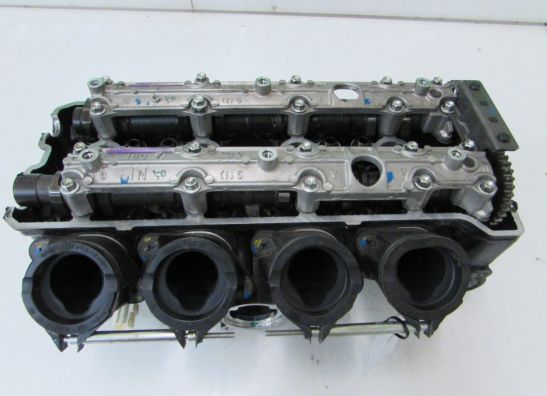 Cylinder head Suzuki GSR 750