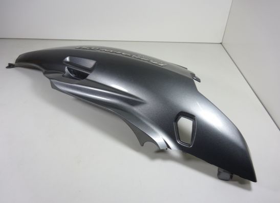 Rechter achterkant Suzuki Burgman 650