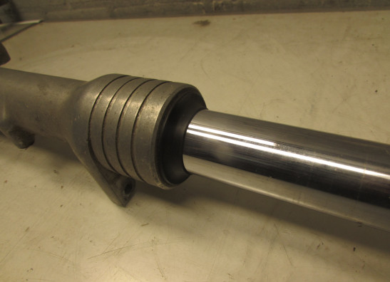 Front Fork right complete Honda VF 700  750 S Sabre