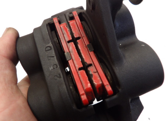 Brake caliper left front Yamaha BT 1100