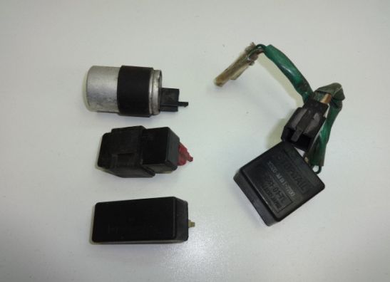 Relais unit Honda VF 1100 C Magna