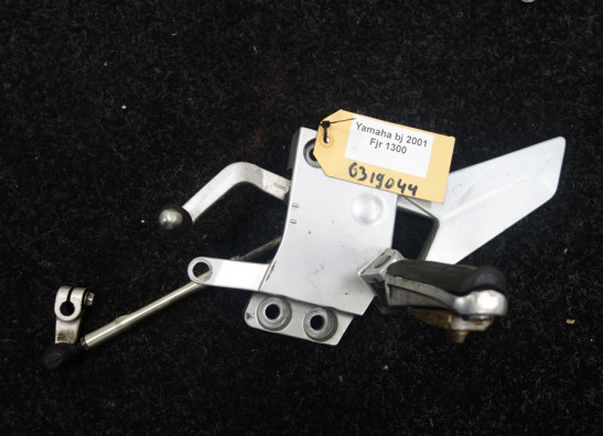 Main step holder left Yamaha FJR 1300