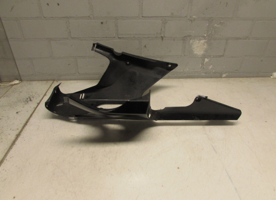 Cowl under Honda CBR Fireblade