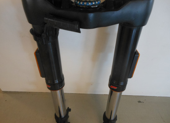 Voorpoten compleet KTM 390 Duke