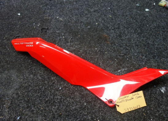 Rechter achterkant Ducati Multistrada 1200