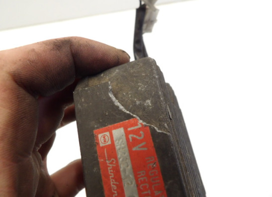 Regler Gleichrichter Honda CB 400