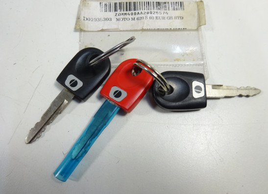 Slotenset Ducati monster 600