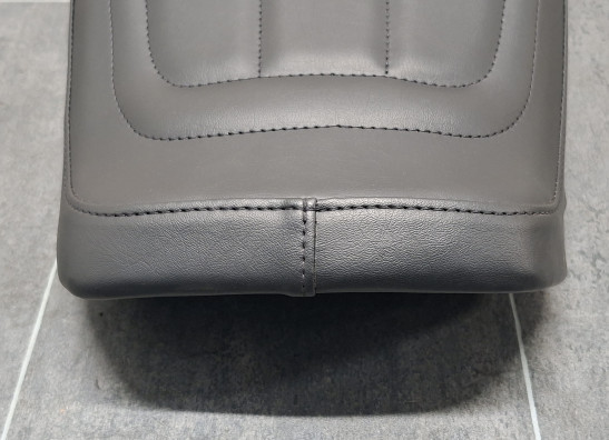 Zadel Honda VF 700  750 S Sabre