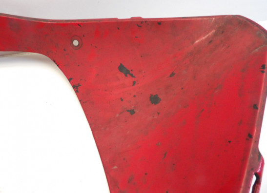 Cowl V shape under Honda VFR 750