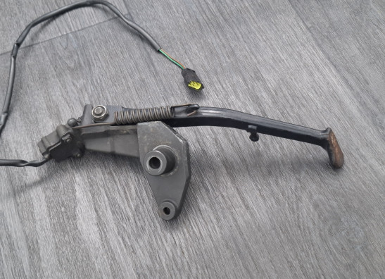 Standaard Triumph Trident 900