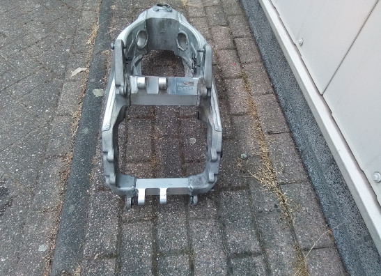 Frame - onderdelen Aprilia RST 1000 Futura