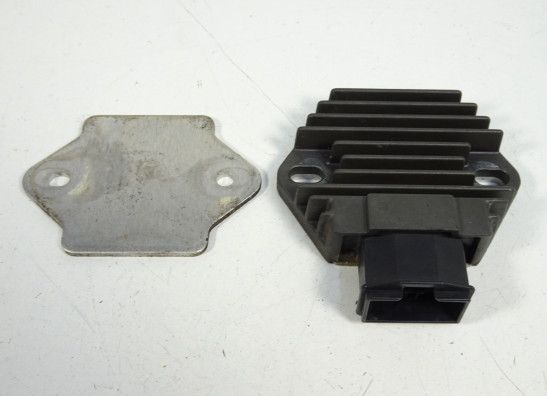 Spanningsregelaar Honda CBF 600