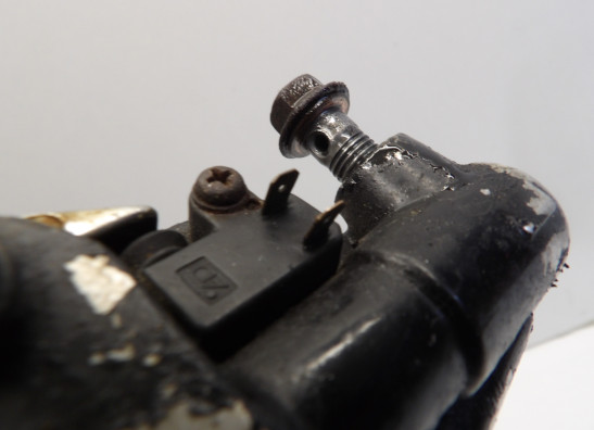 Front brake master cylinder  Yamaha V max