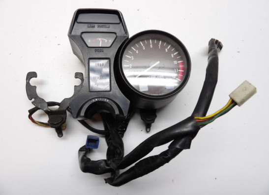 Meter Suzuki GSX 400 F