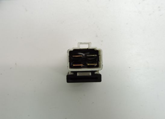 Relais Yamaha FZ 400 FAZER 