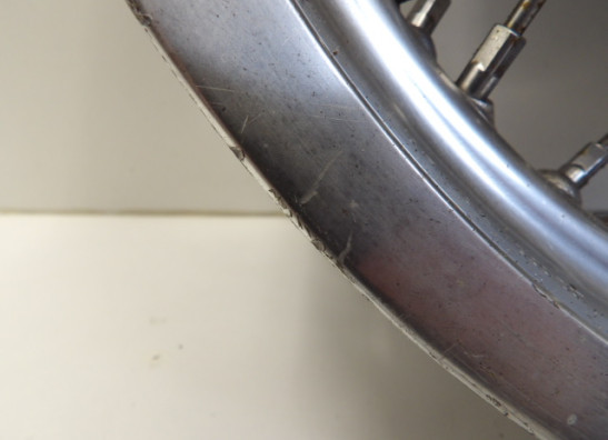 Rear wheel Suzuki VS 800 Intruder